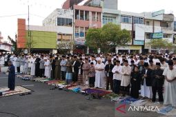 Khatib: Umat jauhi praktik korupsi karena merusak sendi kehidupan