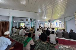 Kapolres Mukomuko: Shalat Idul Fitri pererat silahturahmi polisi dan masyarakat