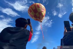 Tradisi Ngapungkeun Balon di Tarogong Kidul Garut memiliki daya tarik wisata
