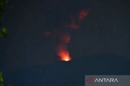 PVMBG : Gunung Ibu erupsi dengan kolom abu 600 meter dari puncak