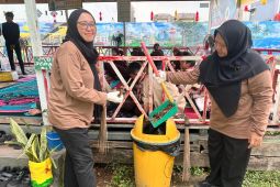 Asmo Kalbar dan SDIT Al Karima peringatan hari peduli sampah nasional