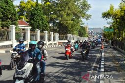 H+2 Lebaran pemudik jarak dekat masih mewarnai jalur Cianjur
