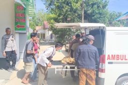 Polres Singkawang evakuasi bocah tenggelam di Pantai Gratis Singkawang
