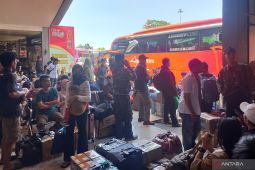 Volume arus mudik di Terminal Kalideres disebut menurun 51 persen