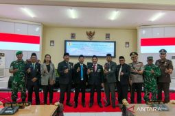 Bupati HST harapkan anggota DPRD baru segera adaptasi jalankan amanah