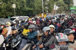 220 ribu kendaraan melintas di Pantura Cirebon hingga Rabu sore