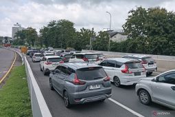 Trafik arus balik di Kalilangkung Semarang masih 3.000 lebih kendaraan