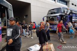 Puncak arus balik Terminal Madiun terjadi Selasa dengan 22.446 pemilir
