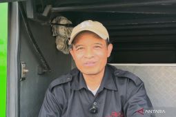 Kisah sopir bus 15 tahun tak Lebaran bersama keluarga demi nafkah