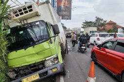Detik-detik Mencekam Kecelakaan Nagreg hari ini:  Truk Hino tabrak  Seorang Wanita