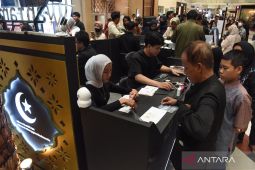 Harga emas Antam pada Sabtu naik Rp27.000 ke Rp2,837 juta/gr