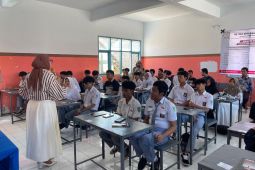 Legislator Jabar gencarkan edukasi demokrasi bagi pelajar di Kuningan