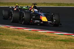 Verstappen keluhkan "rear wing" setelah DNF di GP Inggris