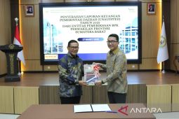 Wako Ramlan serahkan laporan keuangan ke BPK tindak lanjut pertanggungjawaban anggaran