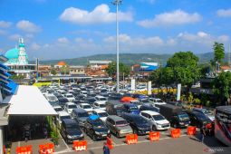 Arus balik H+7 Lebaran penyeberangan Ketapang-Gilimanuk membludak