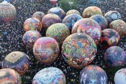 Ribuan wisatawan padati Festival Mudik Balon Udara di Alun-alun Wonosobo