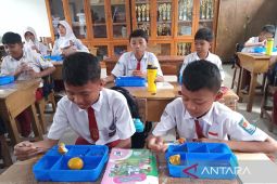 Disdik Kota Cirebon mengkaji konsep lima hari sekolah untuk SD