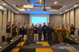 Pemkab Bekasi tingkatkan cakupan perlindungan jaminan tenaga kerja ekosistem desa