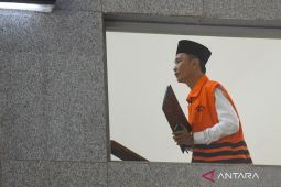 KPK periksa polisi dan jaksa untuk usut THR dari Bupati Rejang Lebong