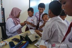 English to become compulsory in Indonesian elementary schools