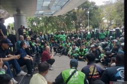 Unpad mengklarifikasi sistem QR akses kampus usai unjuk rasa ojol
