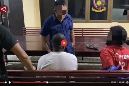 Satgas Damai Cartenz bekuk 8 orang penyalur senjata kepada KKB - VIDEO