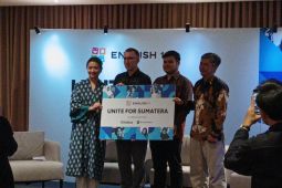 English 1 galang dana untuk pemulihan anak korban banjir di Sumatera