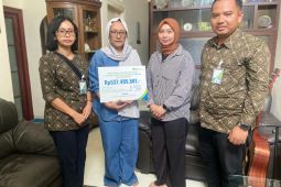 BPJS Ketenagakerjaan serahkan santunan dan beasiswa