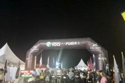 Pelari Indonesia: Arief Wismoyono juarai lari lintas alam Kerinci100 Jambi