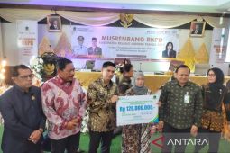 BPJS Ketenagakerjaan Curup bayar klaim perangkat RT/RW Rp906 juta