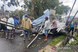 BPBD Rejang Lebong catat 30 rumah rusak akibat puting beliung