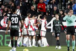 Rayo Vallecano menang 1-0 kontra 10 pemain Elche