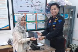 KAI Cirebon mengembalikan barang milik penumpang senilai Rp106,56 juta
