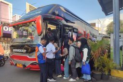 KA Bangunkarta Anjlok di Bumiayu! Jalur Lumpuh, Rute Kereta Dialihkan