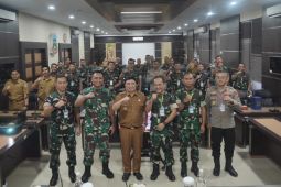 TNI AD menurunkan perwira siswa untuk penanganan bencana alam di Kabupaten Garut