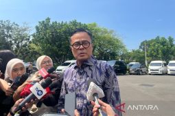 Prabowo panggil Airlangga, Purbaya hingga Dony Oskaria ke Istana