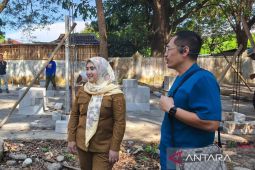 Pemkot Cirebon menyiapkan Dukuh Semar menjadi sentra bunga dan wisata religi
