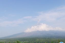Semeru kembali alami erupsi dengan tinggi letusan 1.000 meter