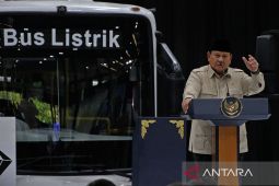 Presiden Prabowo harap Pemprov hingga TNI beli kendaraan listrik dalam negeri