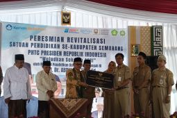 Mendikdasmen: Revitalisasi sekolah tambah 60.000 unit tahun ini