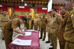 Wako Pariaman ikat jajarannya dengan perjanjian kinerja akselerasi pencapaian target pembangunan daerah