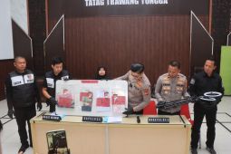 Polres Indramayu mengungkap eksploitasi anak via aplikasi siaran langsung