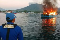 Kebakaran KM Maranatha 04 di Selat Lembeh diduga hubungan arus pendek
