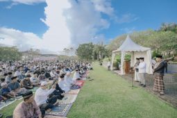Bupati Badung Tekankan Kerukunan Saat Hadiri Shalat Id di Puspem Badung
