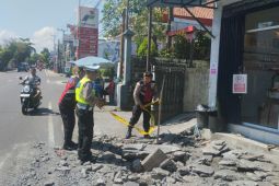 Polres Badung gelar olah TKP ledakan trotoar