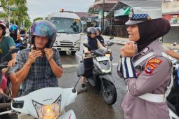 Satlantas Polres Tabalong edukasi pengguna jalan