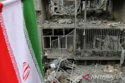 Iran umumkan pembukaan kembali sebagian wilayah udaranya