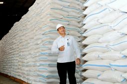 Dirut Bulog: Masyarakat bisa cek langsung stok beras di gudang