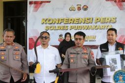 Polres Purwakarta amankan dua pelajar terlibat pembacokan saat tawuran