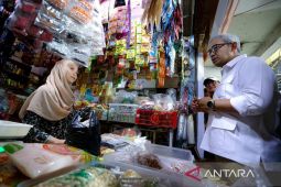 Pemkot Bandung memastikan harga MinyaKita di mitra Bulog sesuai HET